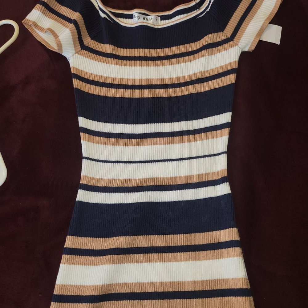 Colorblock Bodycon Dress - Picture 2 of 6